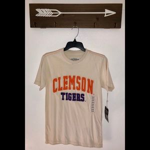 Clemson Tigers T-shirt never worn